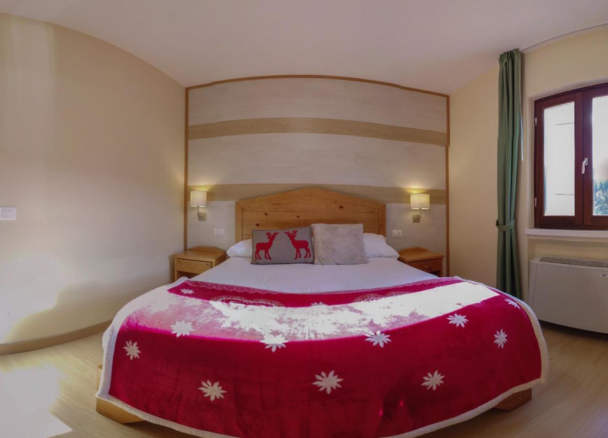 Abete Bianco - Albergo Del Natale Camigliatello Silano Ngoại thất bức ảnh