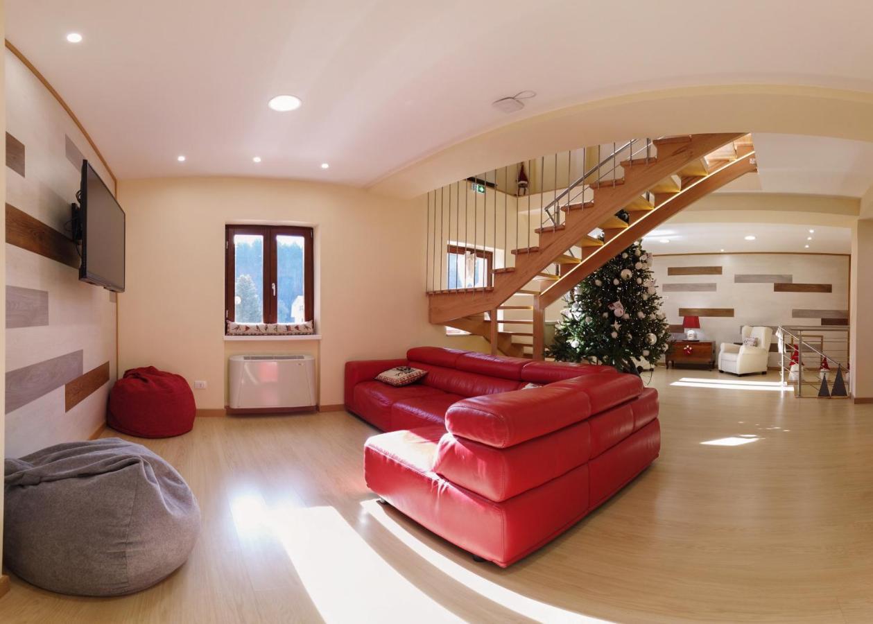 Abete Bianco - Albergo Del Natale Camigliatello Silano Ngoại thất bức ảnh