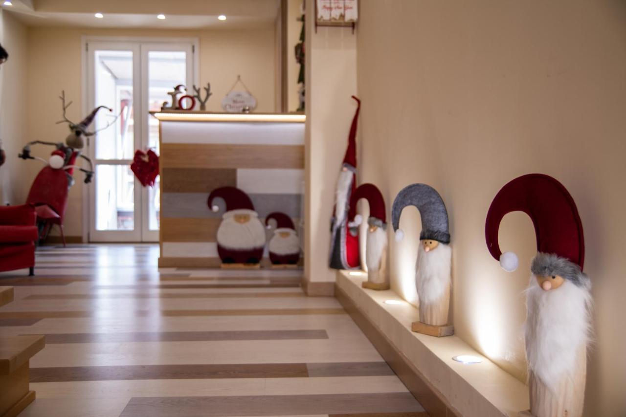 Abete Bianco - Albergo Del Natale Camigliatello Silano Ngoại thất bức ảnh